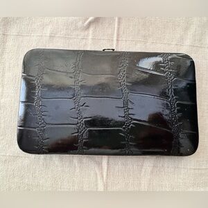Le chateau clutch